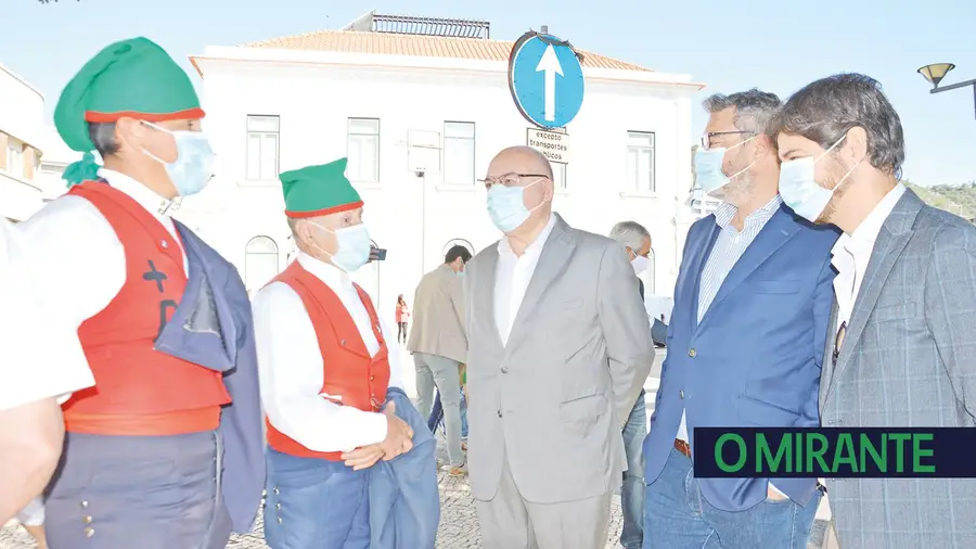 Olha o ajuntamento!! Olha o ajuntamento!!