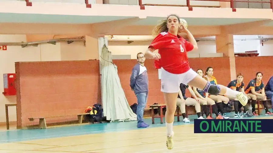 Vera Costa vai jogar no Viking Handball da Noruega Vera Costa vai jogar no Viking Handball da Noruega