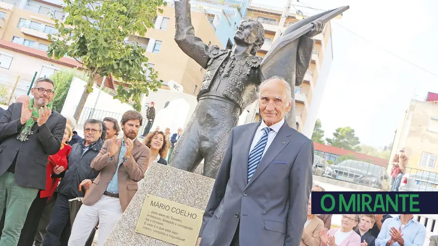 André Silva do PAN e as mãos sujas  de sangue do toureiro Mário Coelho