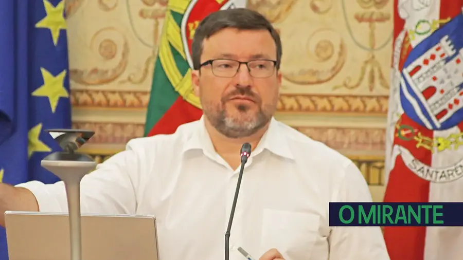 Autarca de Santarém critica Resitejo e diz que gostava de sair do sistema Autarca de Santarém critica Resitejo e diz que gostava de sair do sistema