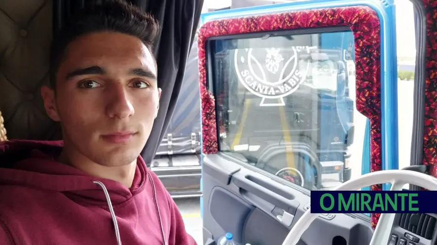 Jovem de 20 anos morre em despiste perto de Santana do Mato Jovem de 20 anos morre em despiste perto de Santana do Mato
