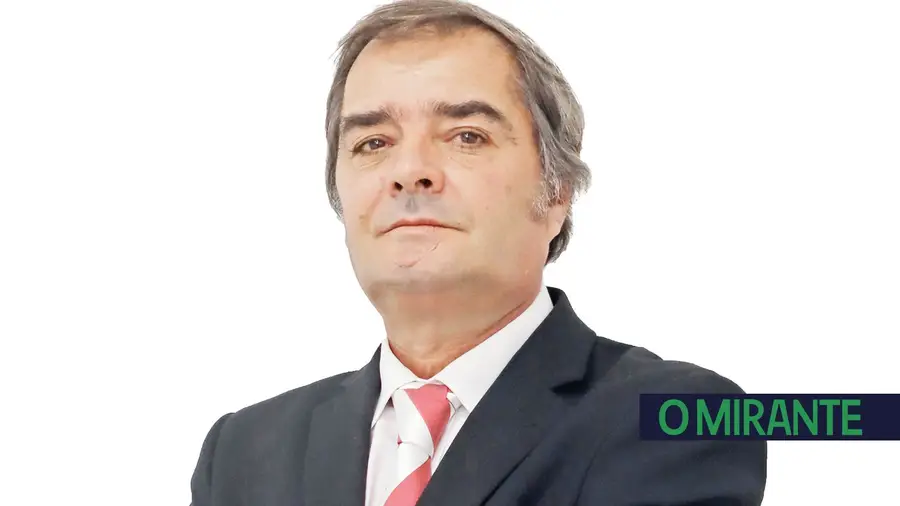 Fernando Serrão Fernando Serrão