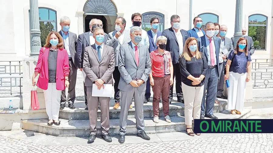 Municípios da região querem emigrantes a investir nos seus concelhos Municípios da região querem emigrantes a investir nos seus concelhos