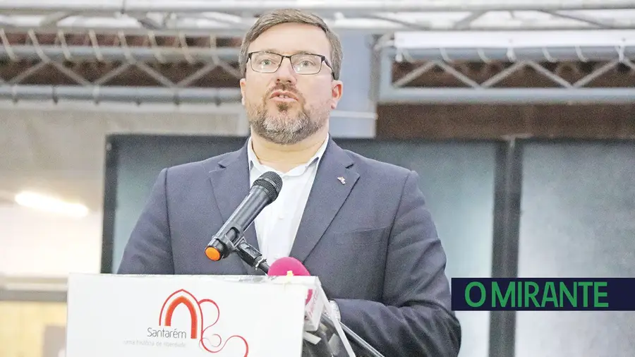 Autarca de Santarém volta a pedir demissão do líder da Infraestruturas de Portugal Autarca de Santarém volta a pedir demissão do líder da Infraestruturas de Portugal