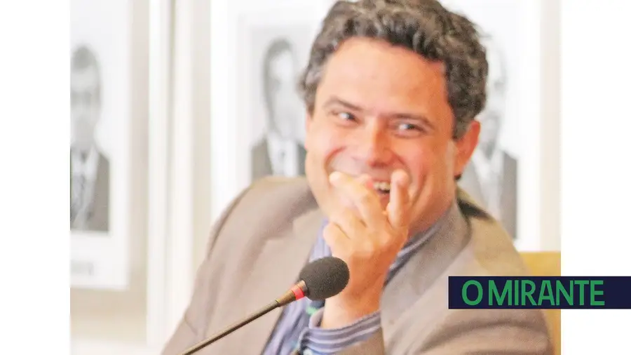 Uma oposição construtiva não faz mossa ao poder Uma oposição construtiva não faz mossa ao poder
