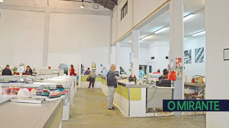Mercado de Alhandra recebe este Verão obras esperadas há anos Mercado de Alhandra recebe este Verão obras esperadas há anos