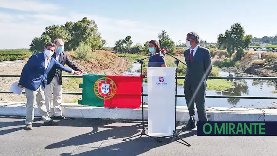 Nova ponte D. Manuel I para servir  a agricultura em Almeirim