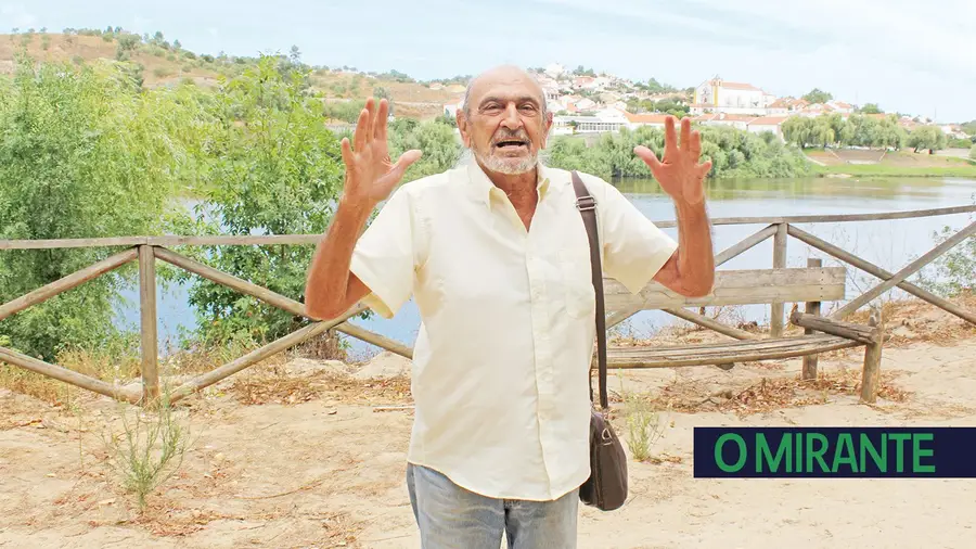 Humberto Machado: um vadio de 90 anos que é actor profissional no Fatias de Cá Humberto Machado: um vadio de 90 anos que é actor profissional no Fatias de Cá