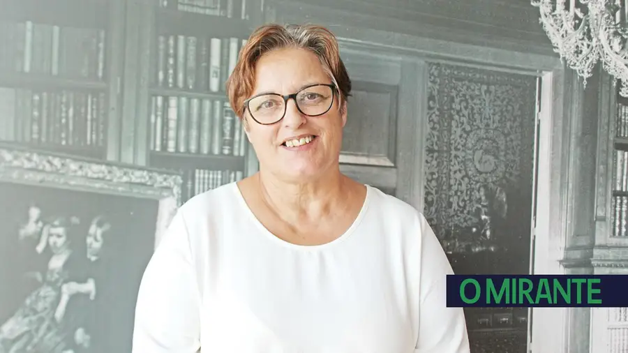 Vice-presidente de Alpiarça bateu com a porta e Casimira Alves é a nova vereadora Vice-presidente de Alpiarça bateu com a porta e Casimira Alves é a nova vereadora