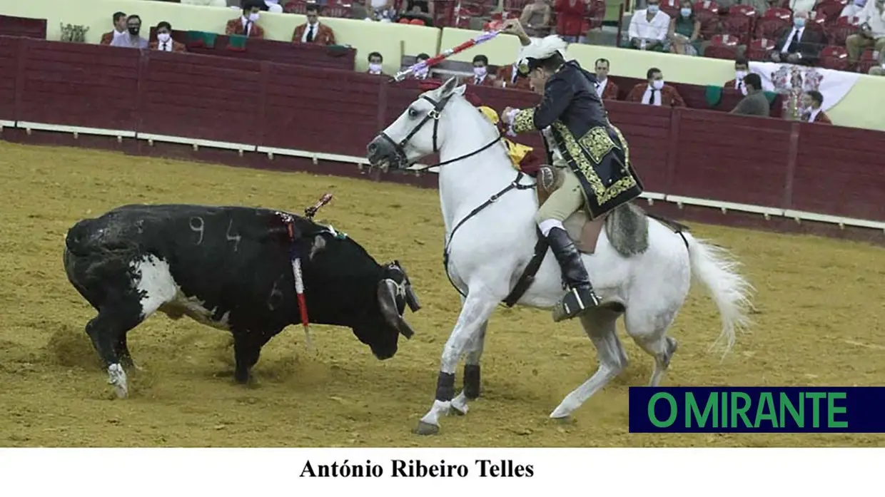 Corrida de toiros no Campo Pequeno em noite de homenagens