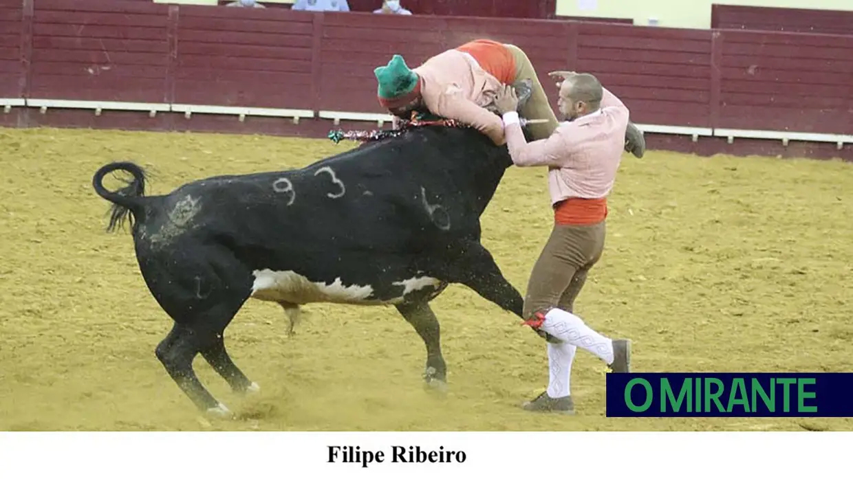 Corrida de toiros no Campo Pequeno em noite de homenagens