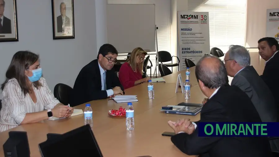 Presidente do Novo Banco visita Nersant para conhecer realidade empresarial da região Presidente do Novo Banco visita Nersant para conhecer realidade empresarial da região