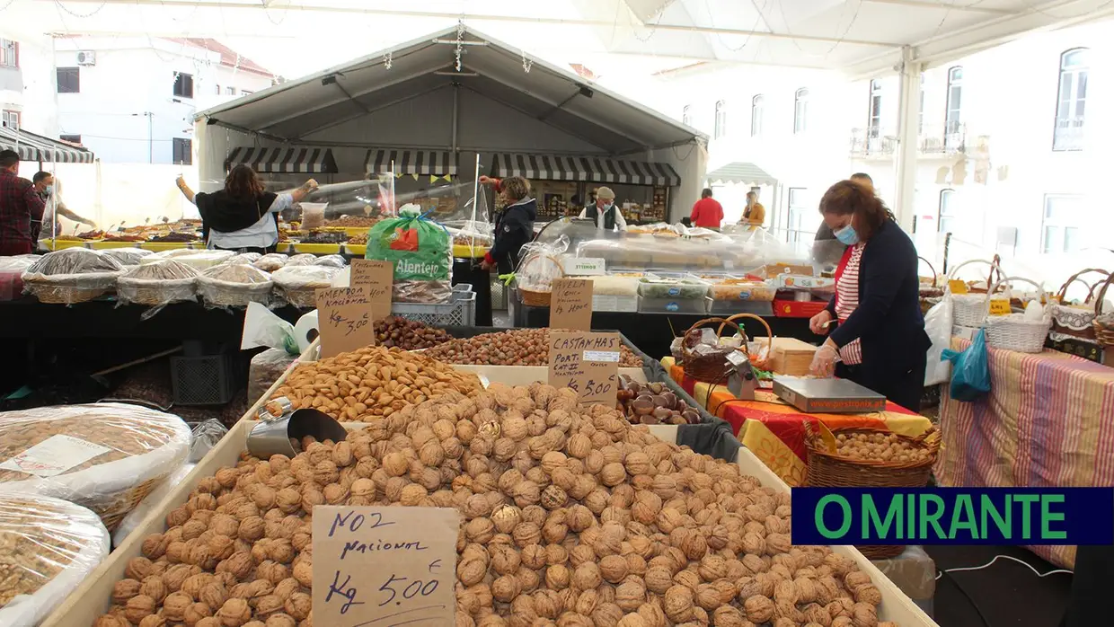 Torres Novas com Mercado dos Frutos Secos até segunda-feira