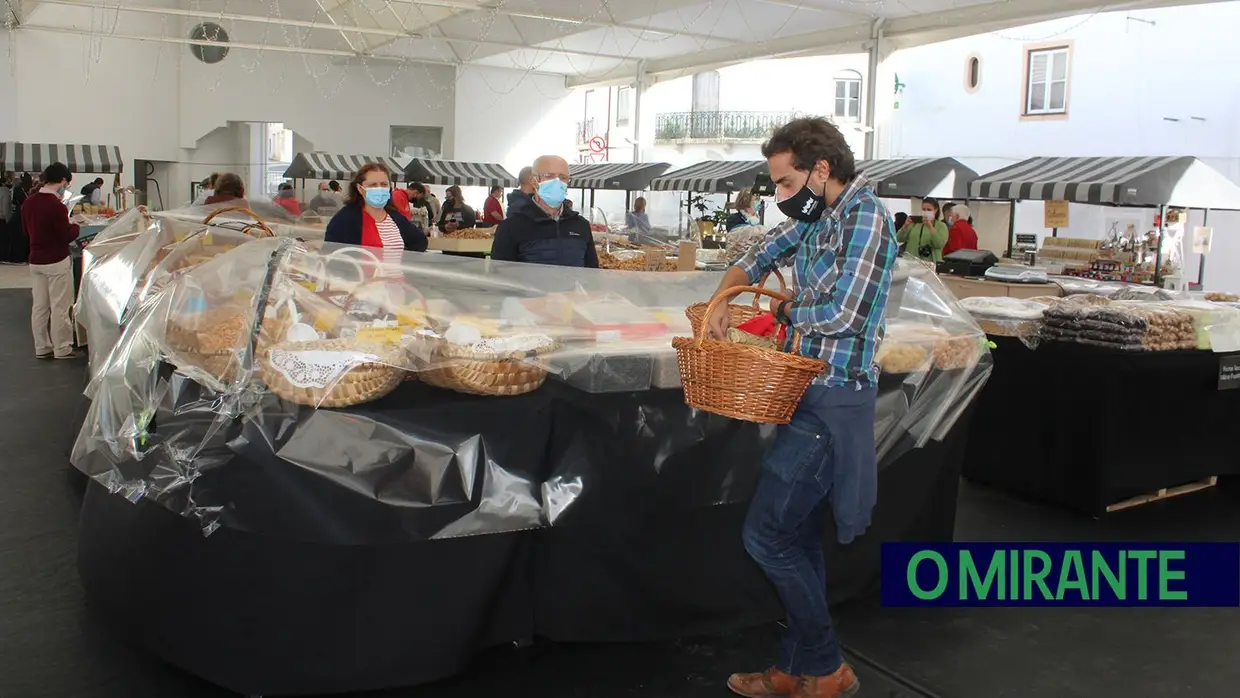 Torres Novas com Mercado dos Frutos Secos até segunda-feira