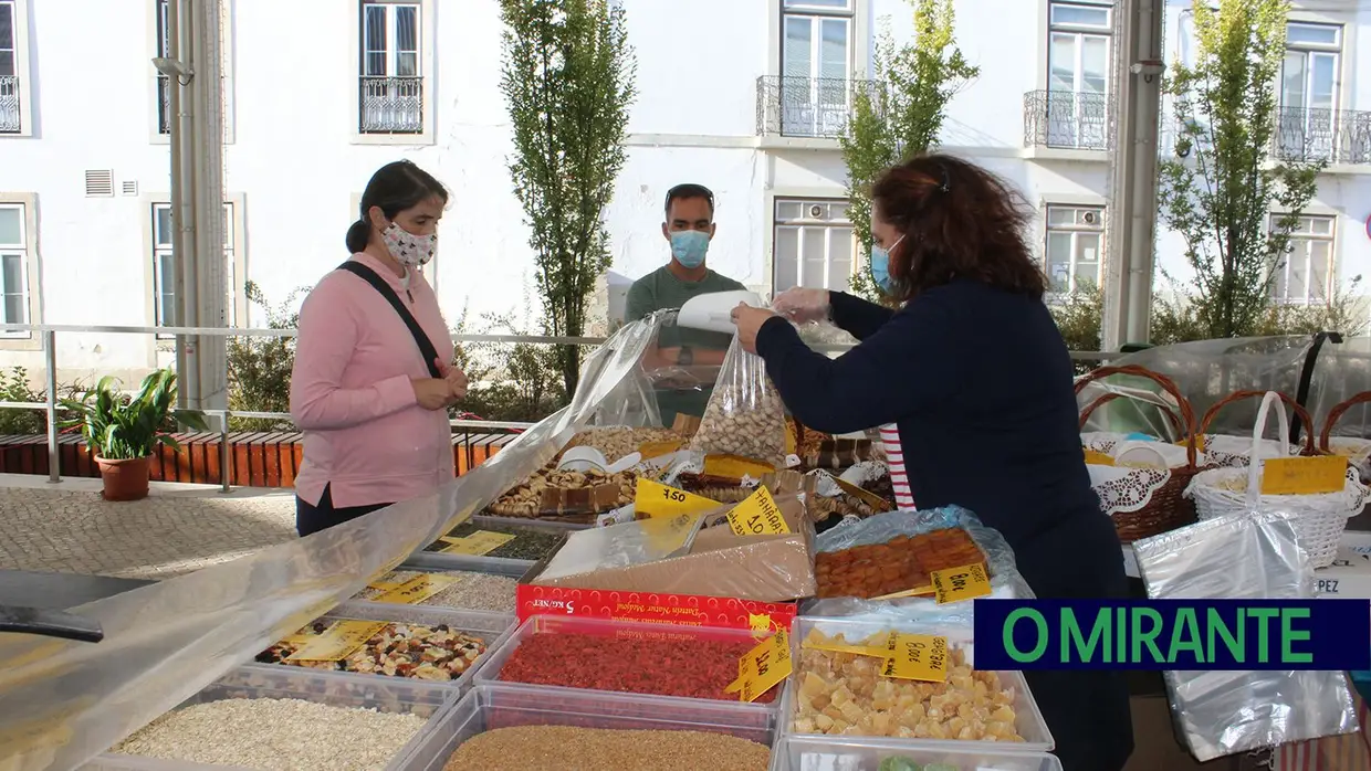 Torres Novas com Mercado dos Frutos Secos até segunda-feira