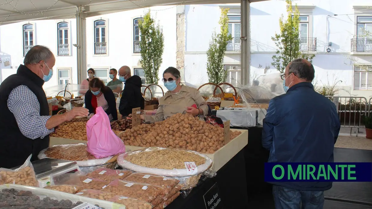 Torres Novas com Mercado dos Frutos Secos até segunda-feira