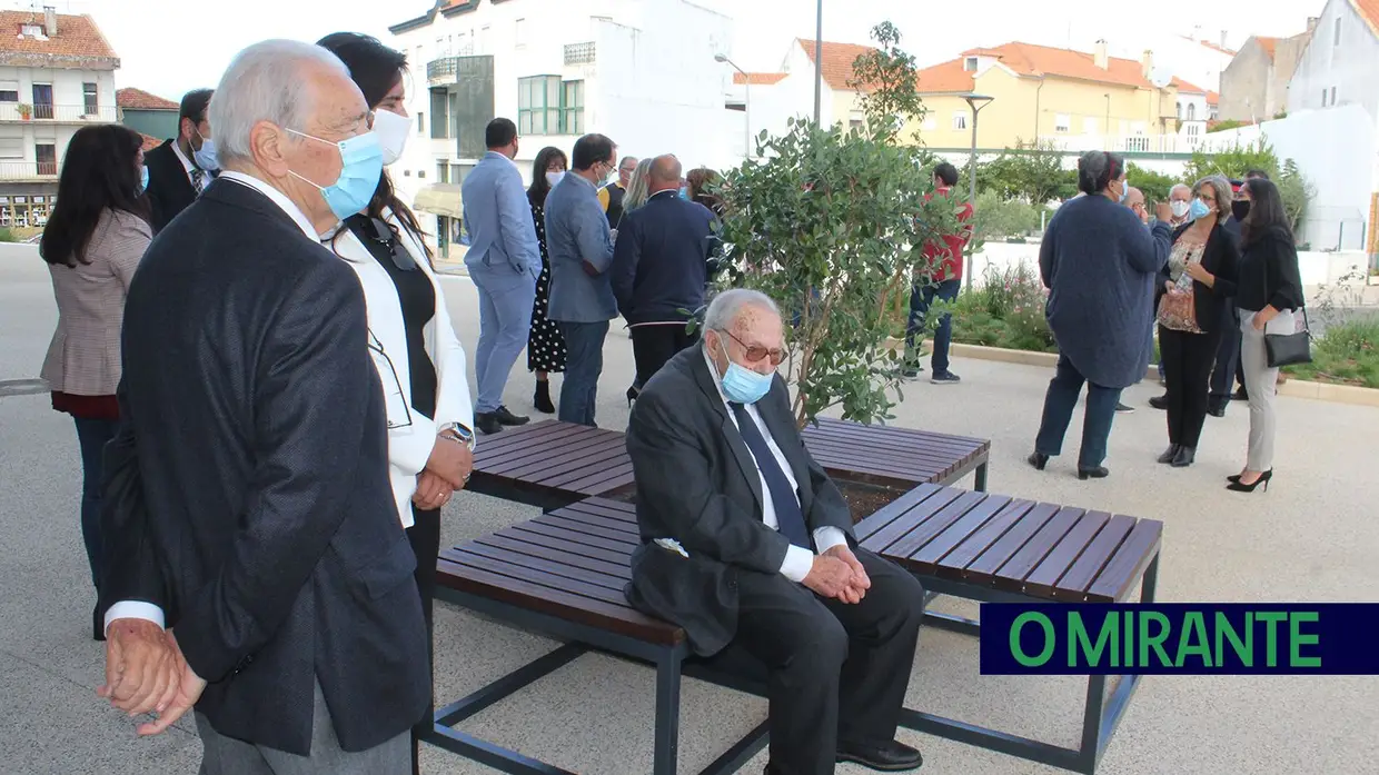 Inauguração do renovado Mercado Municipal de Alcanena António Galveias Dias