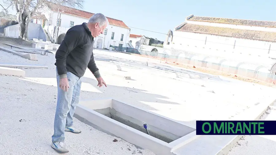Novo concurso e mais dinheiro para acabar obras em Almoster Novo concurso e mais dinheiro para acabar obras em Almoster
