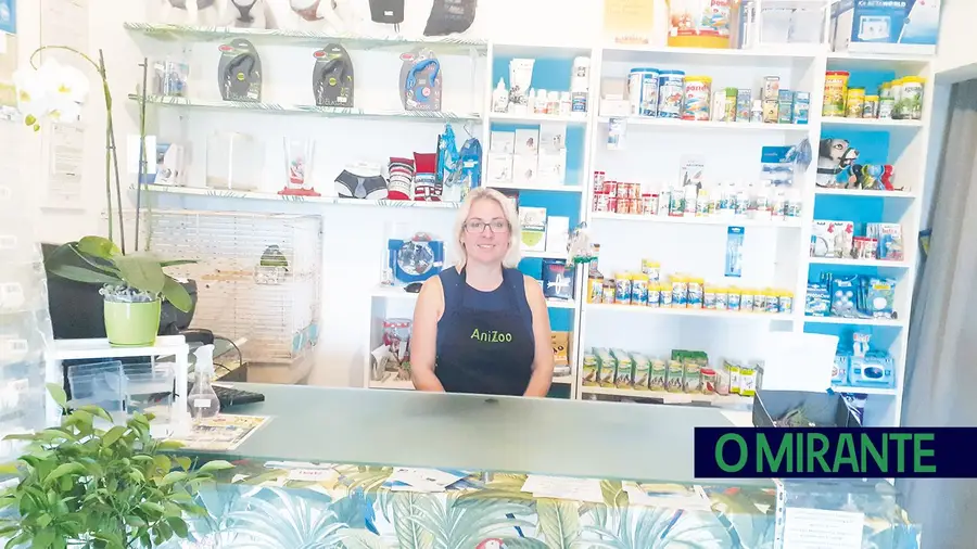 Anizoo, loja e serviços especializados para animais, agora no Pintado em Tomar