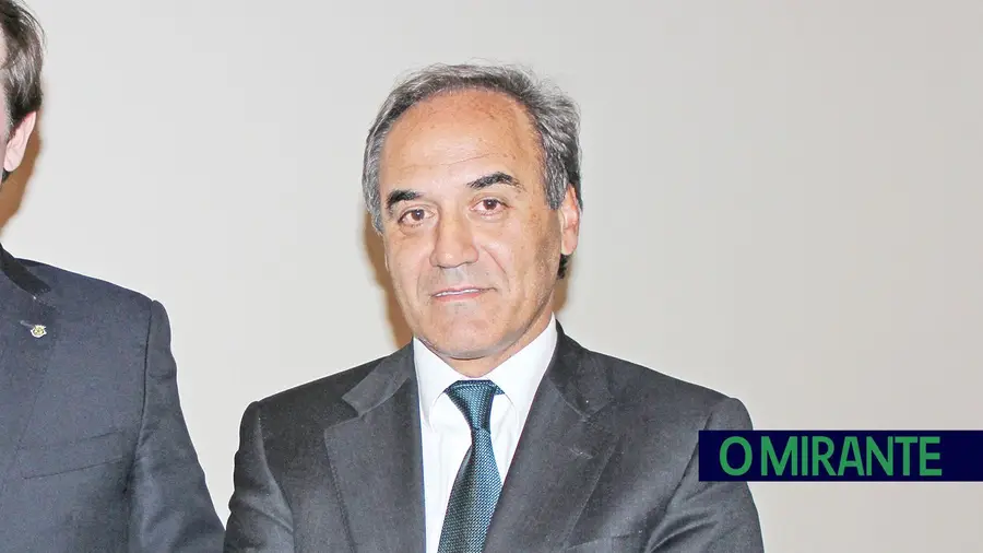 “Há projectos de investimento suspensos por fundamentalismos ambientais despropositados” “Há projectos de investimento suspensos por fundamentalismos ambientais despropositados”