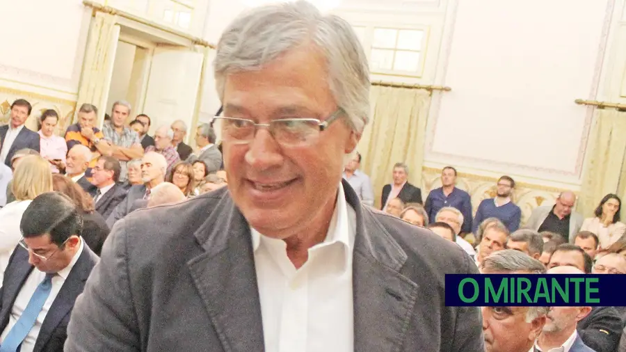 Não há almoços grátis! Não há almoços grátis!
