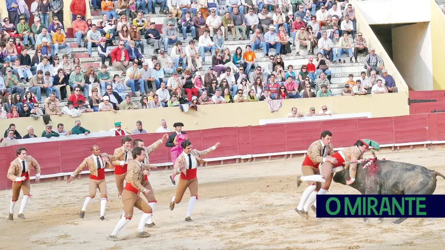 Câmara de Santarém contra interdição de espectáculos tauromáquicos a menores Câmara de Santarém contra interdição de espectáculos tauromáquicos a menores