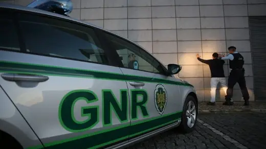GNR de Marinhais agredido quando tentava acabar com barulho GNR de Marinhais agredido quando tentava acabar com barulho