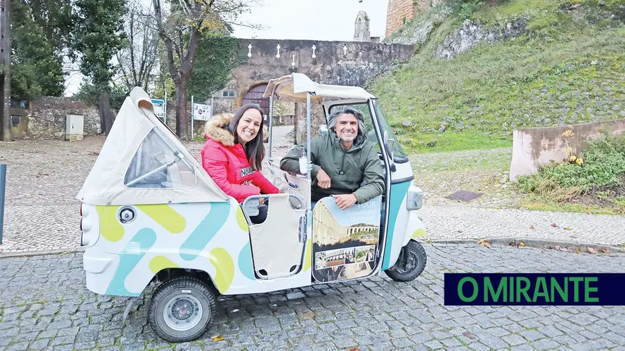 Uma visita a Tomar à boleia do tuk tuk da Catarina e do Luís Uma visita a Tomar à boleia do tuk tuk da Catarina e do Luís