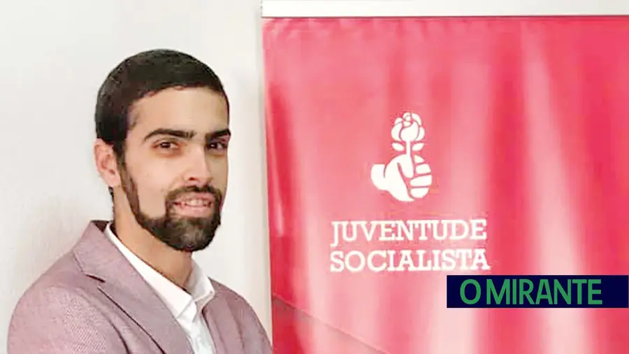 JS protege líder da concelhia de Almeirim acusado de burlar idosas JS protege líder da concelhia de Almeirim acusado de burlar idosas