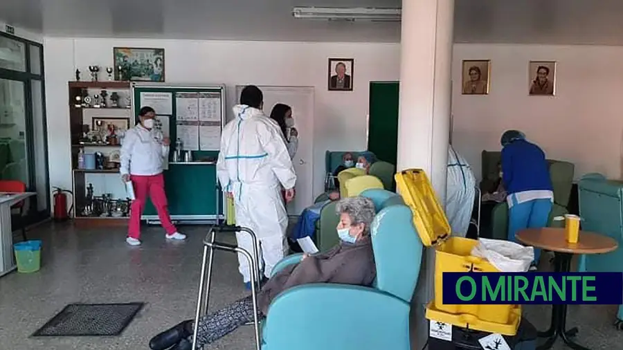 Idosos dos lares de Alpiarça foram vacinados contra a Covid-19 Idosos dos lares de Alpiarça foram vacinados contra a Covid-19