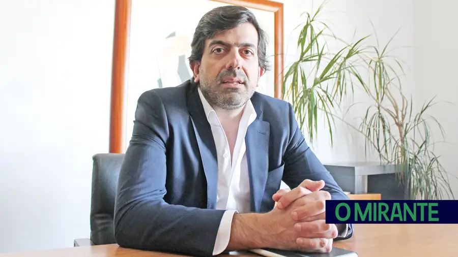 Águas de Santarém cria programa de ajuda a colaboradores e famílias Águas de Santarém cria programa de ajuda a colaboradores e famílias