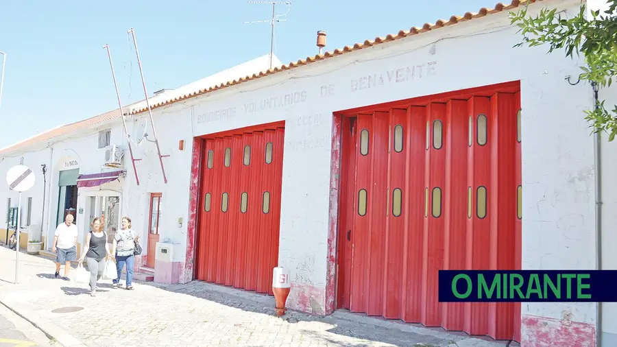 Quartel dos bombeiros em Santo Estêvão  passa a centro de formação da Cruz Vermelha