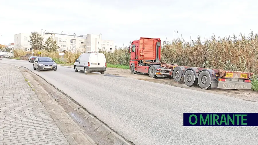 Aqui, piscina linda, aqui...