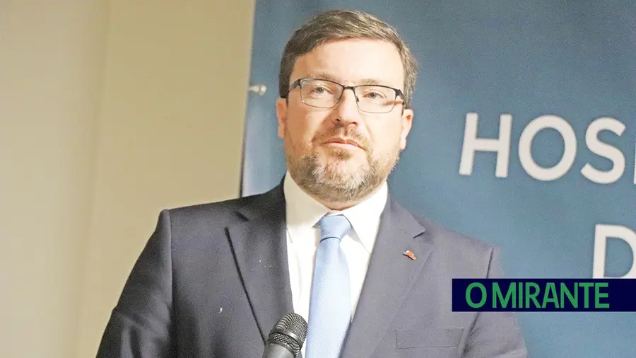 Santarém aprova novas medidas extraordinárias de apoio às famílias e empresas Santarém aprova novas medidas extraordinárias de apoio às famílias e empresas