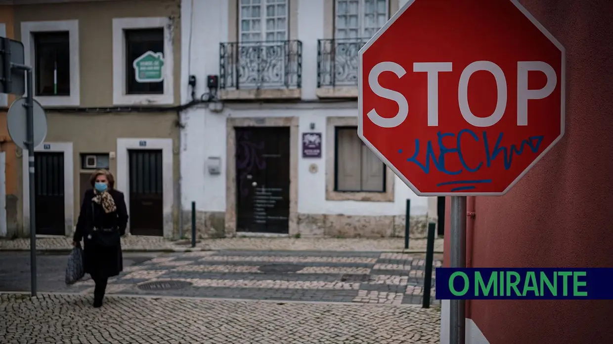 Grafitos em Vila Franca de Xira dão má imagem