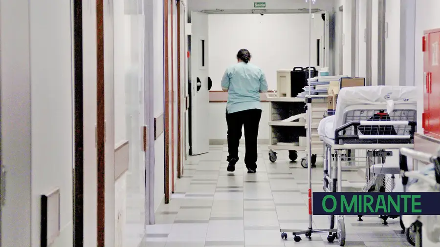 Hospital de Santarém com 119 internados em enfermaria e 15 em UCI