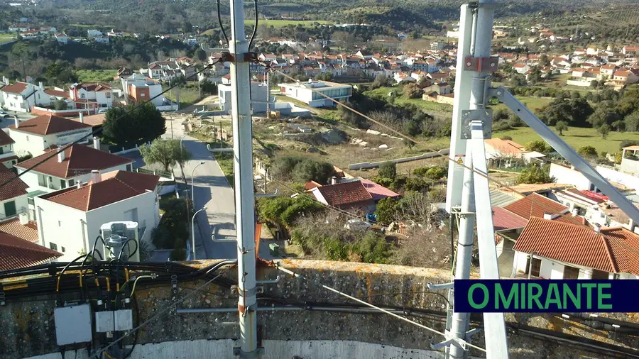 Águas do Ribatejo investe 340 mil euros na reabilitação do reservatório das Lapas Águas do Ribatejo investe 340 mil euros na reabilitação do reservatório das Lapas