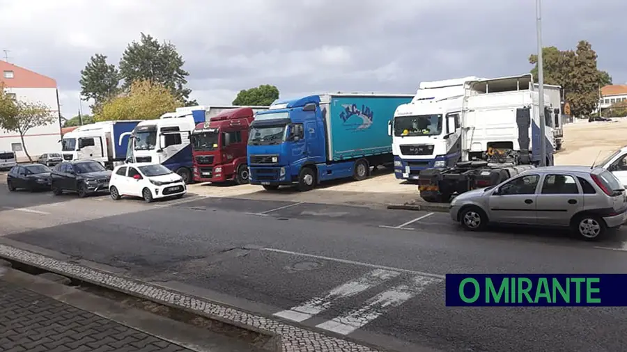 Parque da Murteira é uma vergonha dizem camionistas de Samora