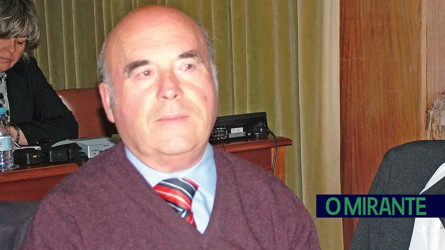 Morreu Rogério Coito, historiador e político do concelho do Cartaxo Morreu Rogério Coito, historiador e político do concelho do Cartaxo