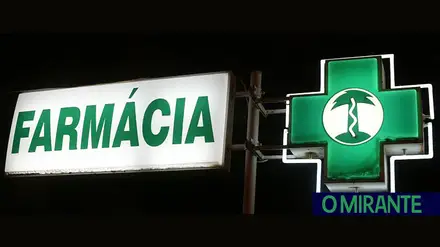 Promulgado mas com ressalvas diploma que altera horários das farmácias