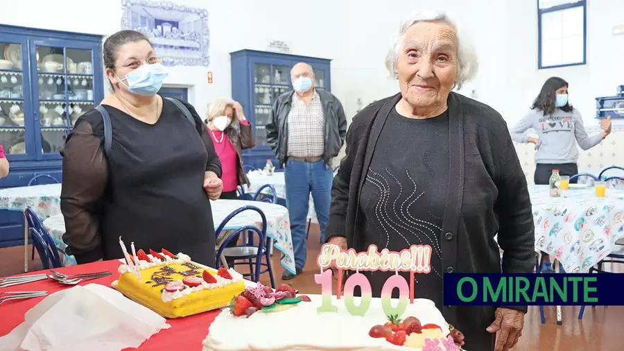 Um século de vida recheado de memórias e alegrias Um século de vida recheado de memórias e alegrias