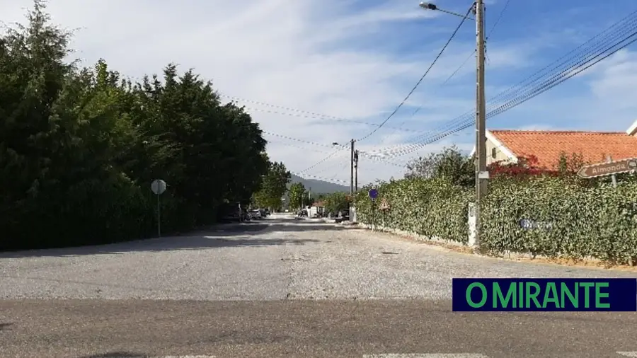 Requalificação da Avenida José Loureiro da Rosa e troço entre Zibreira e a Renova vai avançar Requalificação da Avenida José Loureiro da Rosa e troço entre Zibreira e a Renova vai avançar