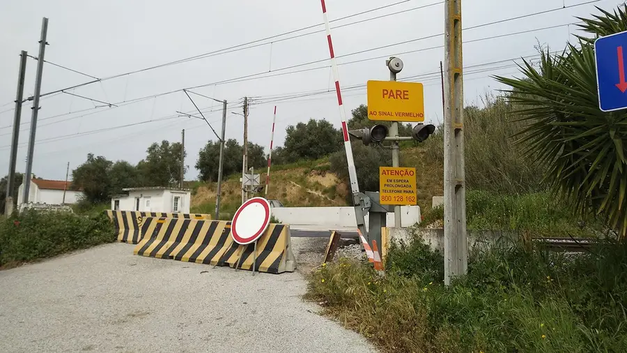 CDU de Santarém alerta para problemas nas passagens de nível CDU de Santarém alerta para problemas nas passagens de nível