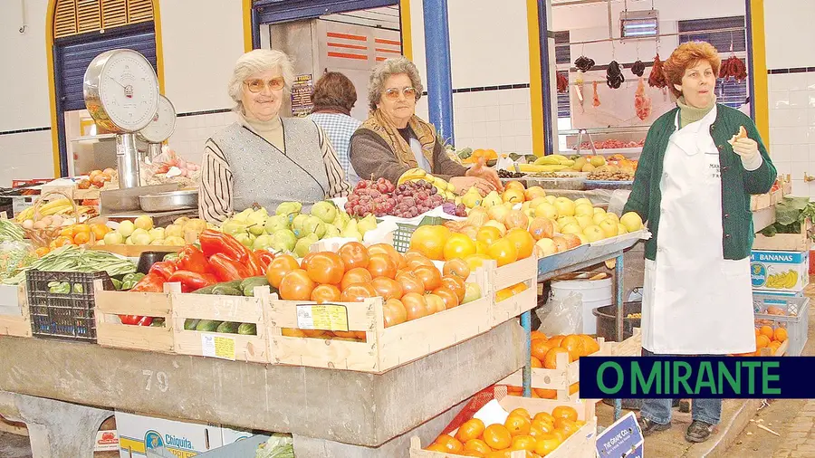 Os mercados municipais já viveram tempos de maior fulgor Os mercados municipais já viveram tempos de maior fulgor