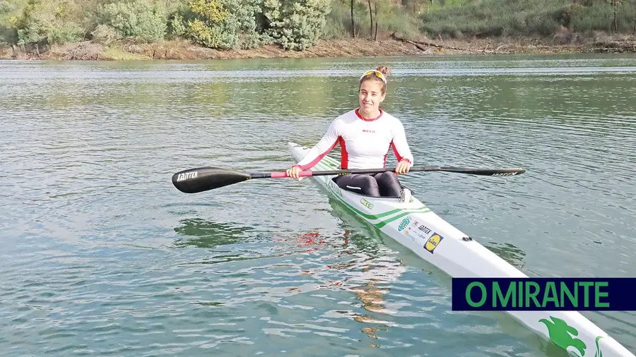 Francisca Laia volta a vestir camisola de Os Patos  