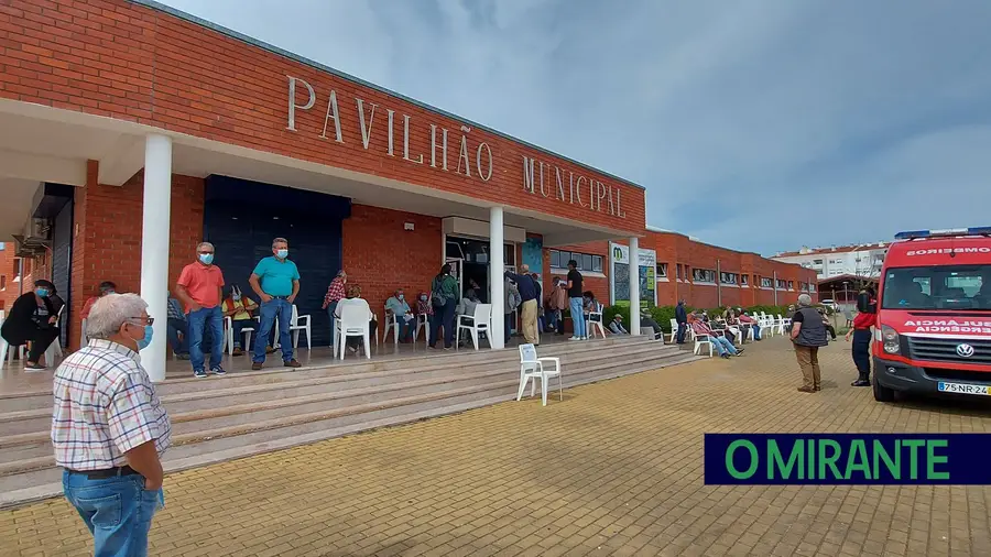 Vacinação em Azambuja reforçada com mais médicos Vacinação em Azambuja reforçada com mais médicos
