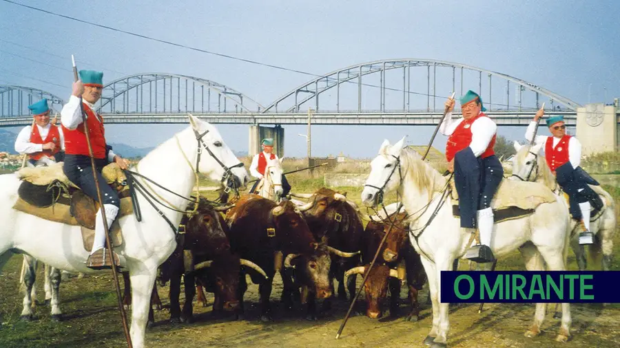 Para assinalar os 50 anos da Ponte Marechal Carmona