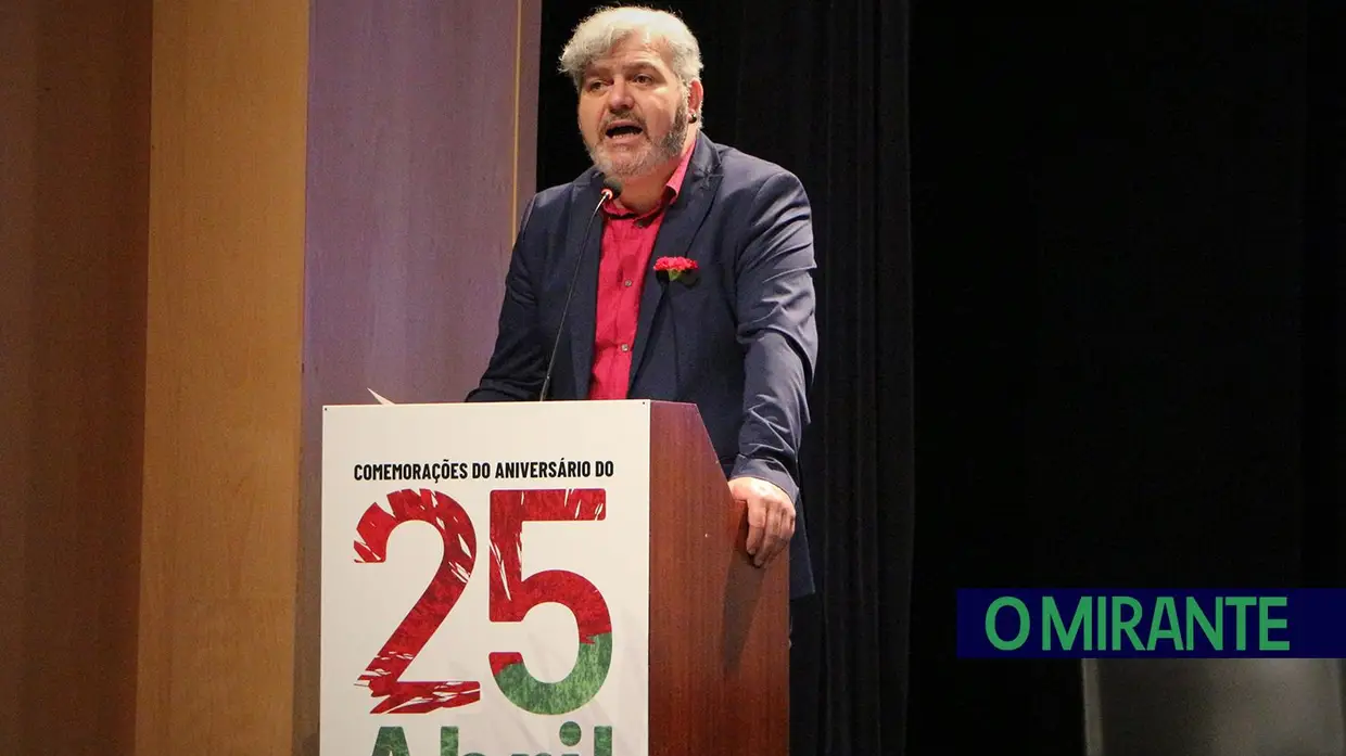 25 de Abril em Benavente: Justiça, segurança e igualdade de direitos marcaram discursos