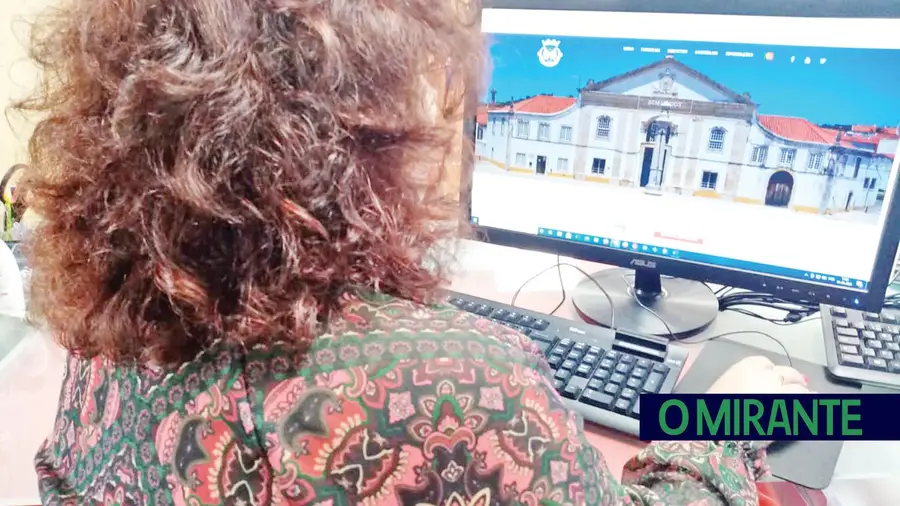 Freguesia de Manique do Intendente, Vila Nova de S. Pedro e Maçussa com novo site