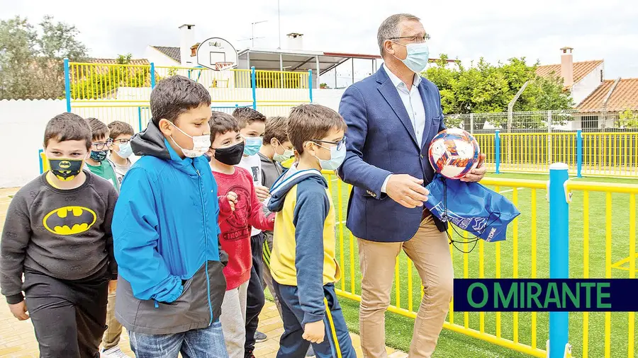 Escola de Tramagal tem um novo polidesportivo 